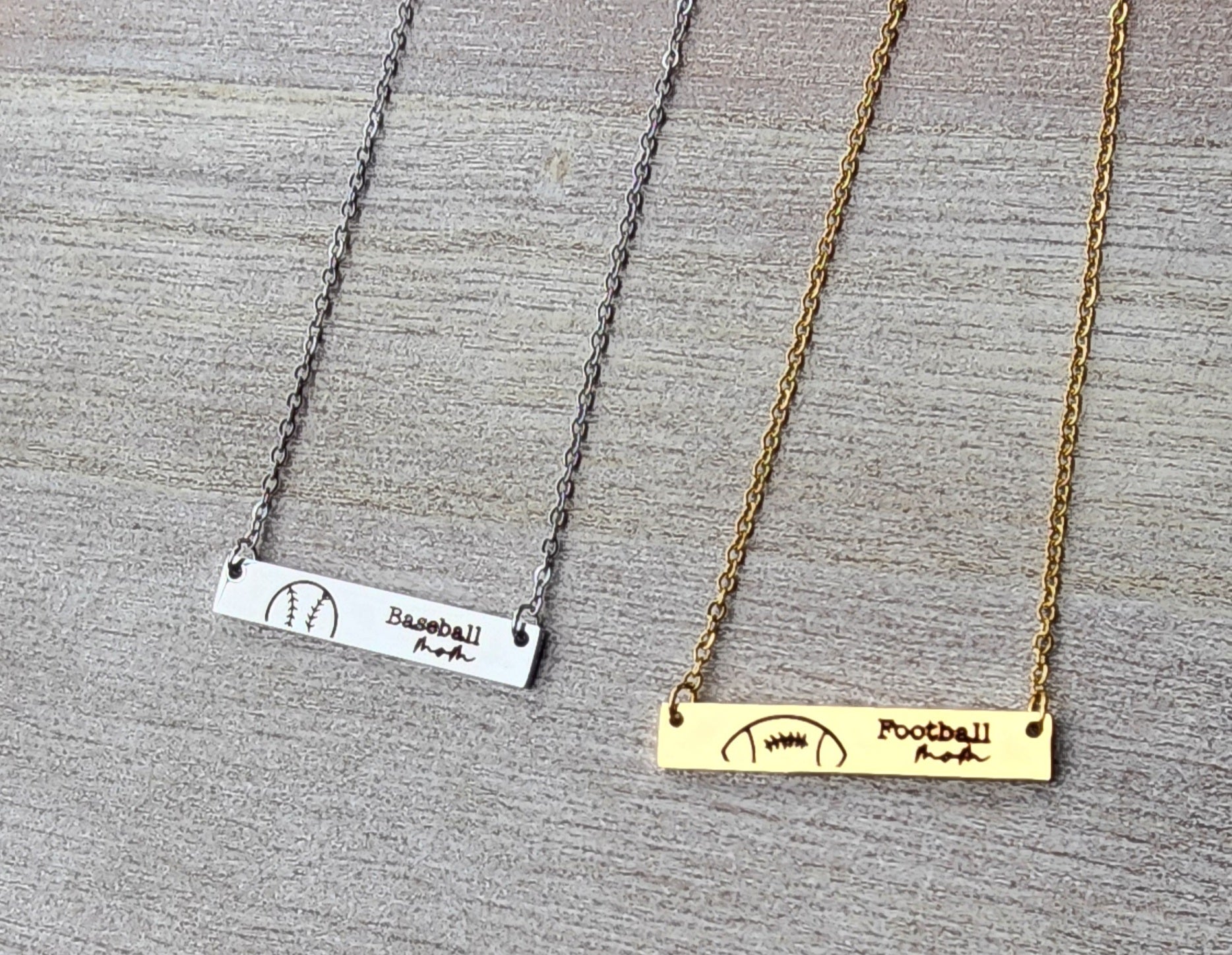 Medium Horiztontal Bar Necklace