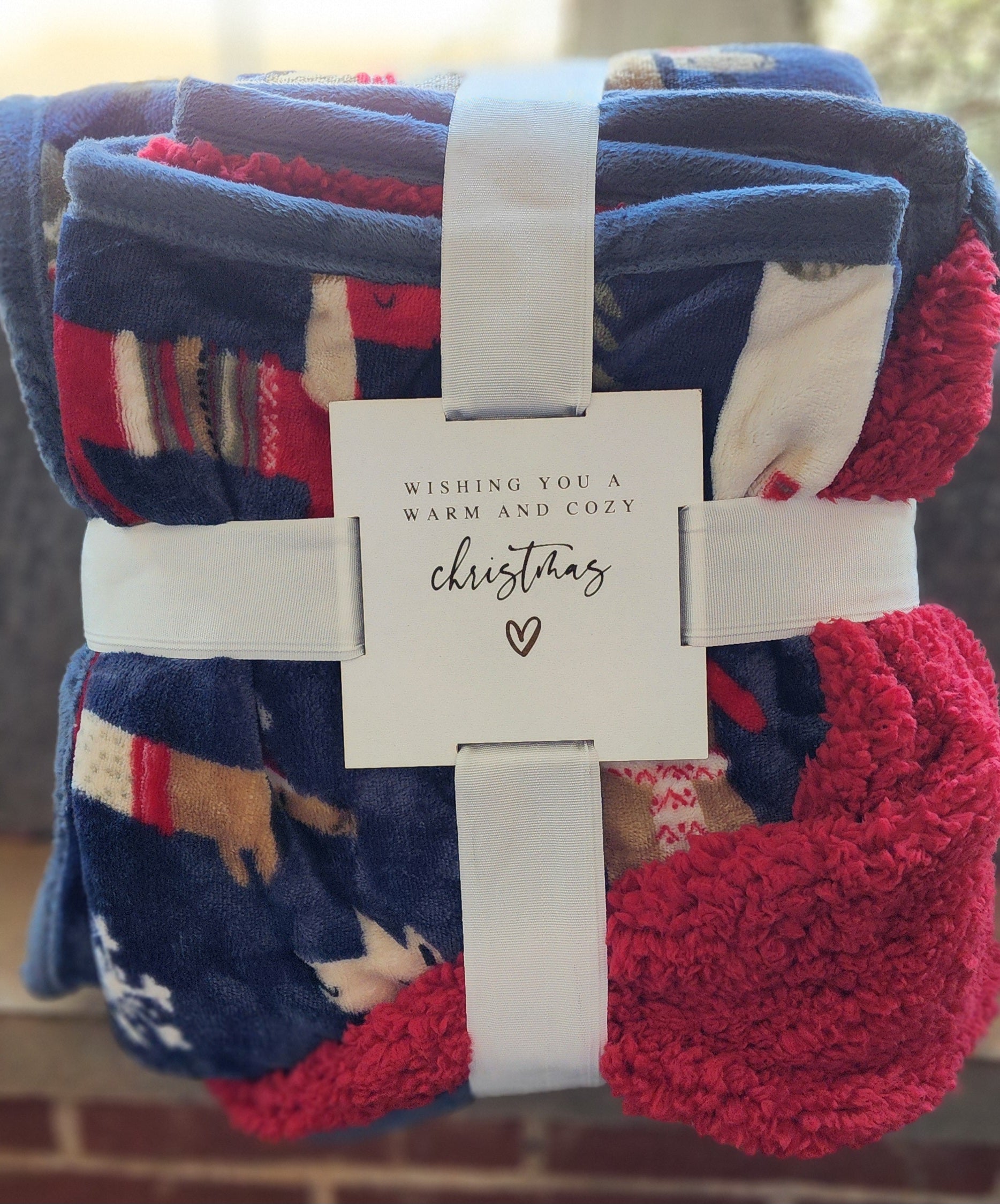 Blanket with custom tag